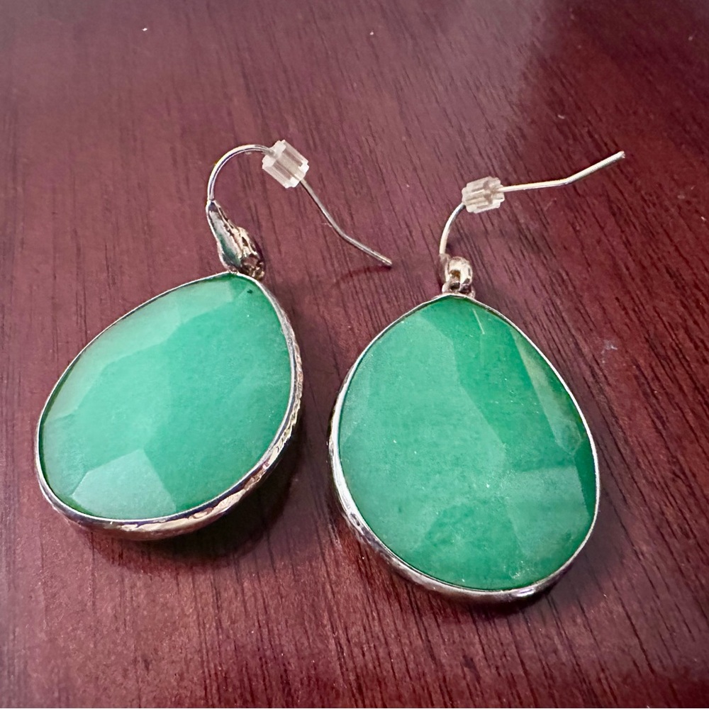Elegant Green Teardrop Earrings